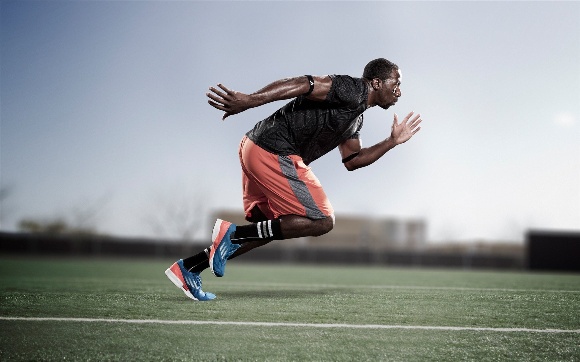 JIU YOU GAME-C罗场上低调却助攻三次立下大功，c罗 助攻